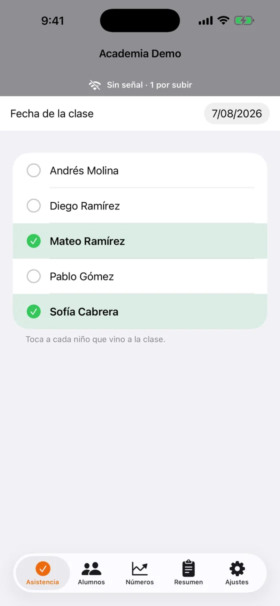The app showing «No signal · 1 to upload» while attendance keeps working normally.